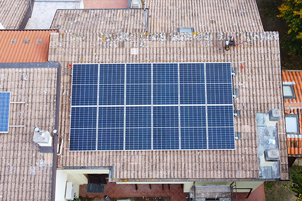 IMPIANTO FOTOVOLTAICO 10Kwp MONOFASE CON 16Kw DI ACCUMULO